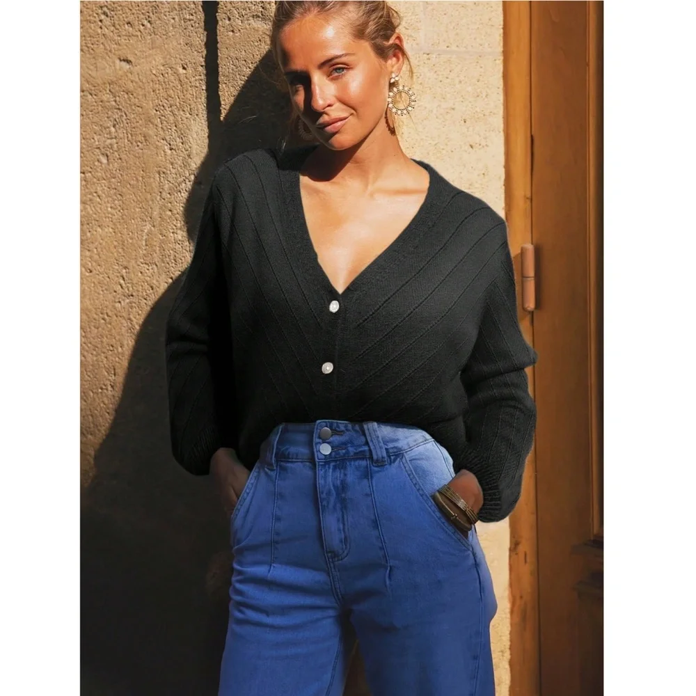 V-Cut Buttoned Down Black  Knit Cardigan Textured, Long Sleeve - Picture 3 of 7